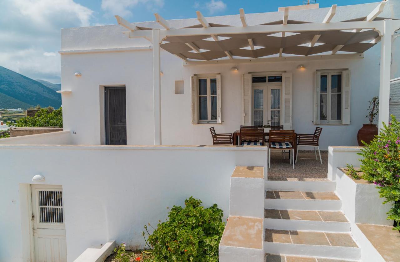 Komis Mansion Exámbela Екстериор снимка